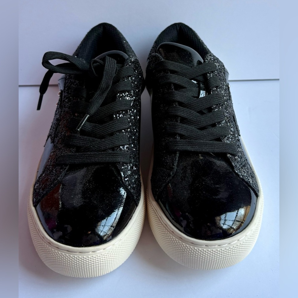 Hey Girl by Corkys Black Glitter Star Sneakers Platform Size 7 NWOT Boutique